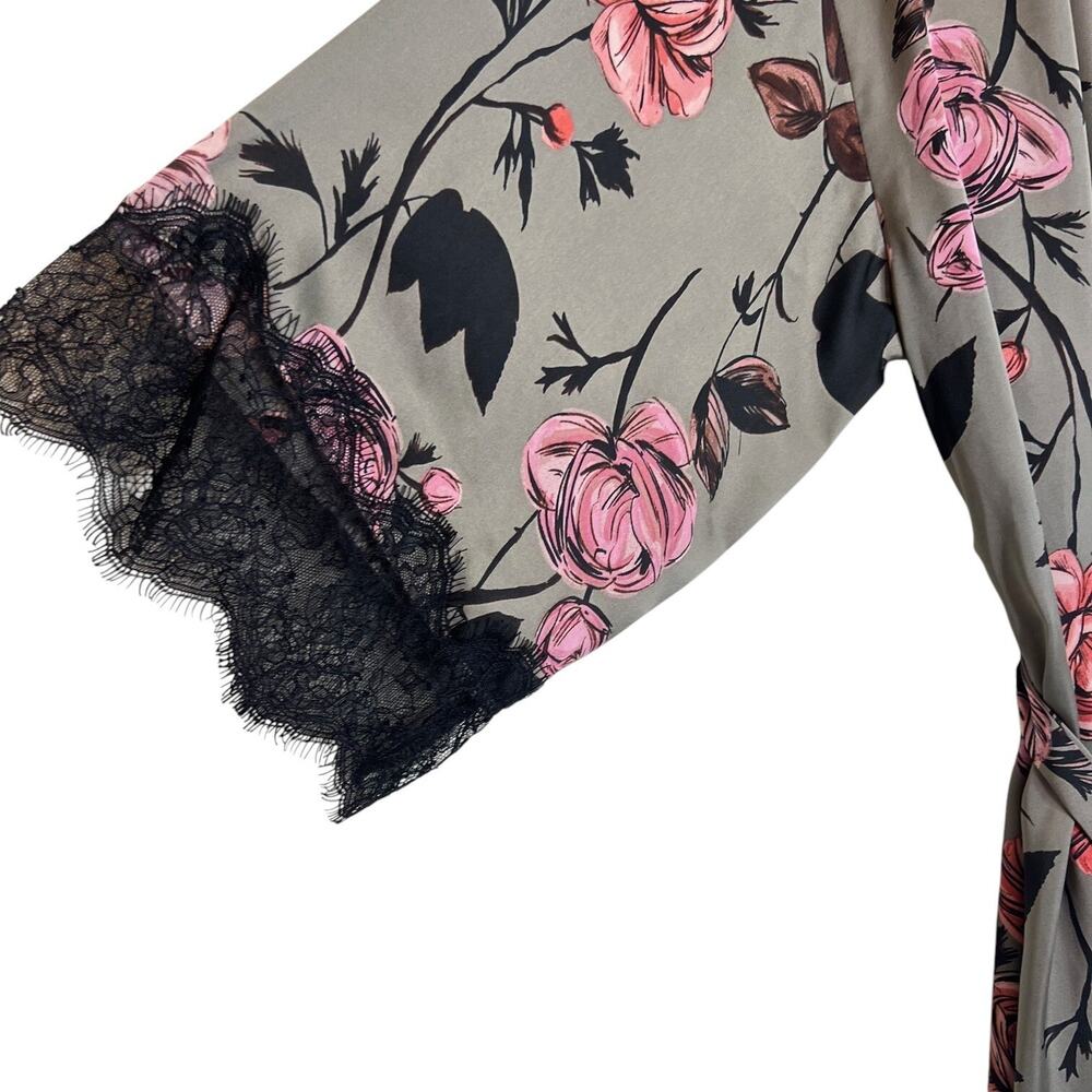 Midnight Bakery Womens Floral Print Wrap Robe XS/S Gray Satin Short Lace Trim - Picture 3 of 7